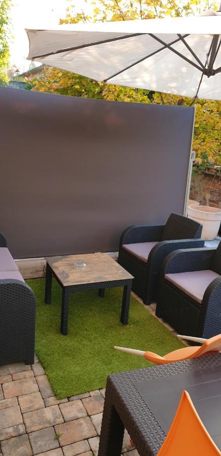 2 Bedrooms House With Enclosed Garden And Wifi At Slezska Ostrava Exterior foto